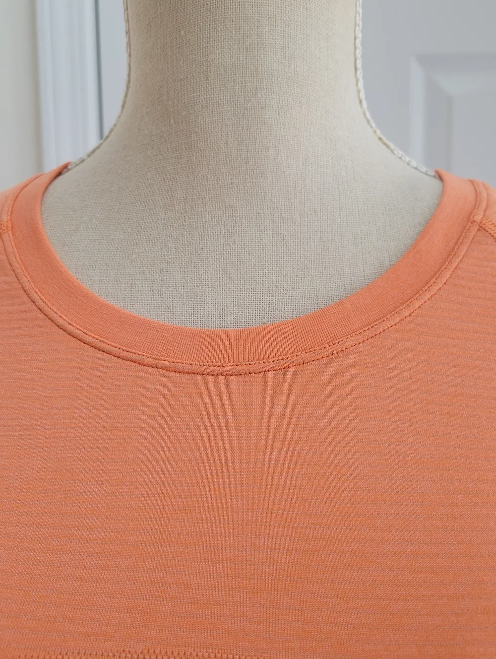 Lululemon Swiftly Tech Orange‎ Heathered Short Sleeve Silverescent Size 6